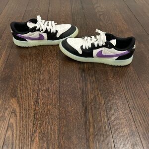EUC Nike Jordan 1 Retro Low OG Kids “Black Raspberry” Sneakers. Size 3Y Unisex